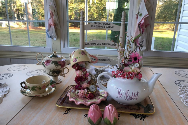 Hatter Cafe table setting